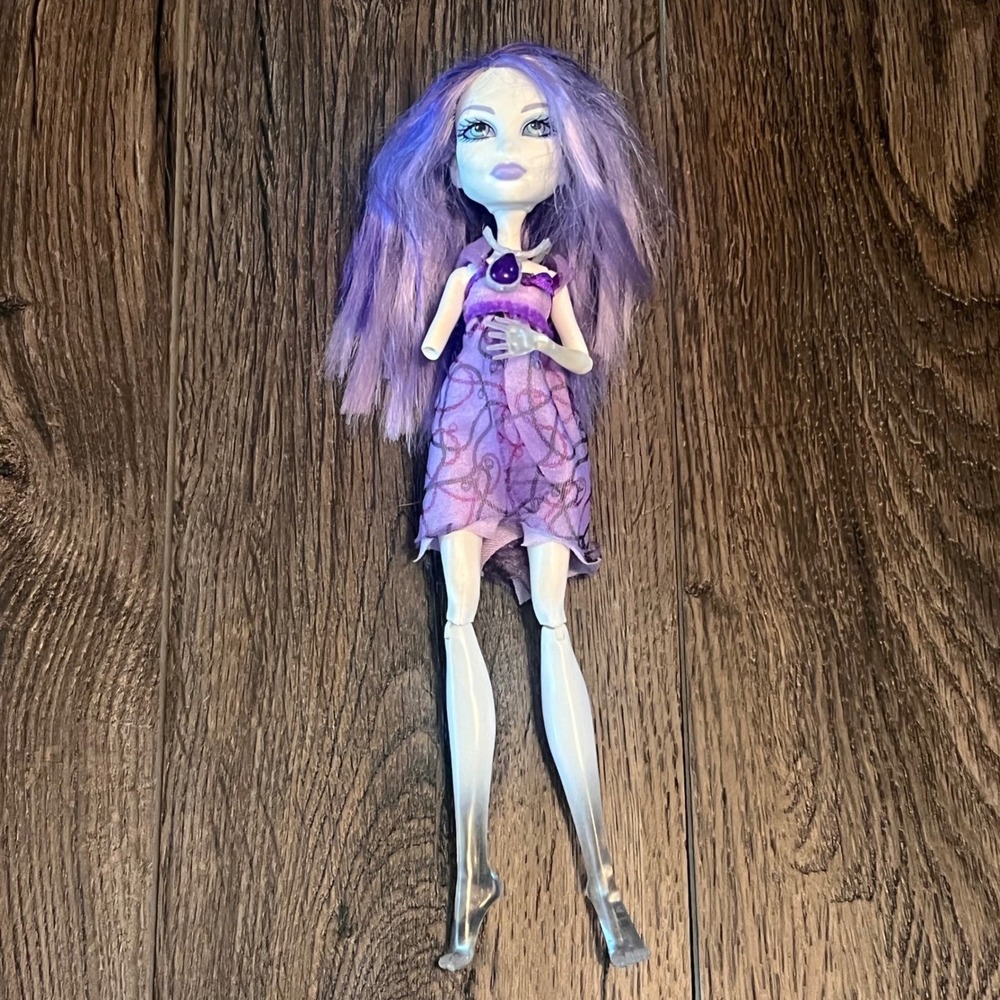 Monster High G1 Dead Tired Spectra Vondergeist Doll Purple Nightgown TLC Parts